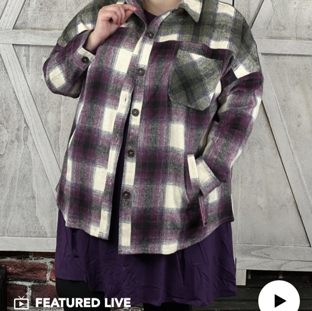 (Emilee's) Eggplant Plaid Shacket  ☆☆  Brand new☆☆  Never worn, only tr